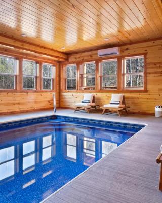 Haywood by AvantStay Mountain Living Dream w Movie Theatre Indoor Pool Hot Tub and Views