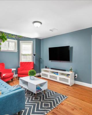 Colorful, Comfy & Modern - Close to NYC - Parking!