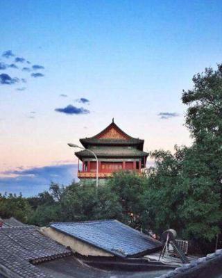 The East Hotel-Very close to the Drum Tower,The Lama Temple,Houhai Bar Street,and the Forbidden City,There are many old Beijing hutongs around the hotel Experience the culture of old Beijing hutongs,Near Exit A of Shichahai on Metro Line 8