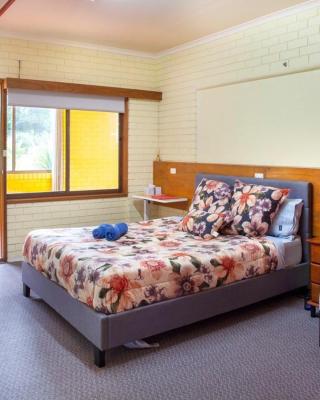 Treetops Silvan Valley Lodge - suite 1