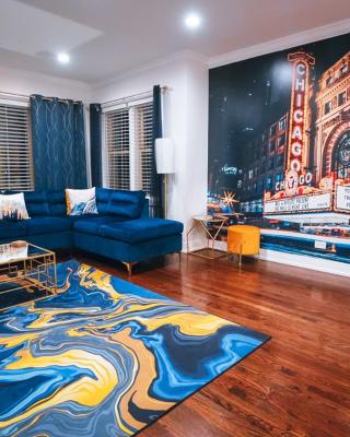 The Blue Golden Luxury Modern 3- Bedroom Apartment in Chicago