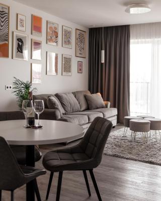 Bright Kaunas apartment with Castle view