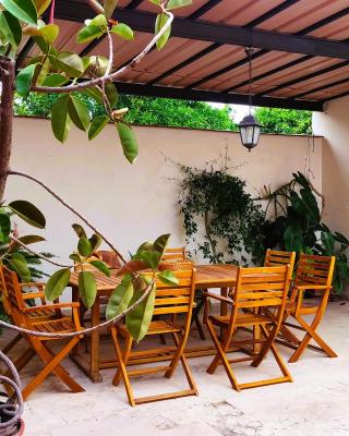 Il Patio - Villa indipendente con ampio cortile e giardino interno