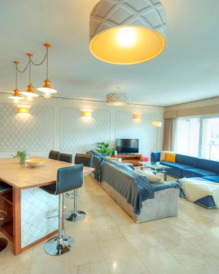 Spacious Seafront 3bedrooms, sea view balcony GOTAX-1