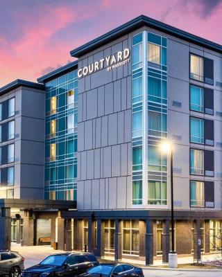 Courtyard by Marriott Burlington-Oakville