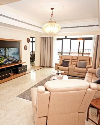 Beach bliss 3BR apartment Corniche