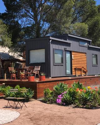 Pink Lake Tiny House - 'Peony'