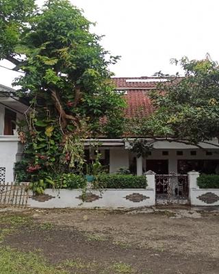 OYO Life 91339 Pondok Kost Aulia Syariah