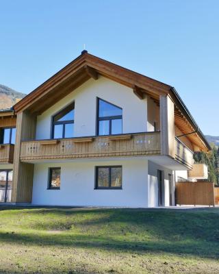 Luxury Chalet in Saalbach Hinterglemm with Sauna