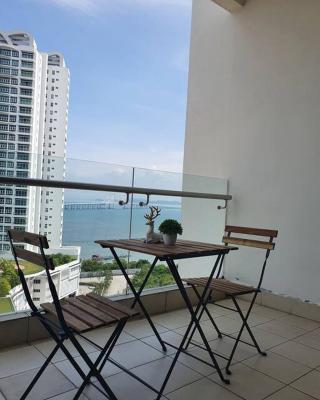 Southbay Seaview Condo A16 #10minQueensbay #15minSPICE