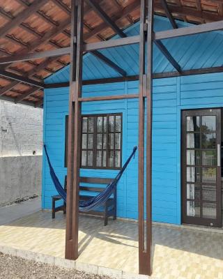 Casa Azul aconchegante, próx. a praia, Wi-Fi 300mb