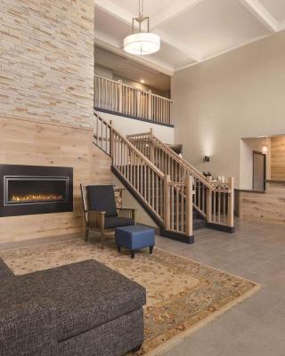 Country Inn & Suites by Radisson, Detroit Lakes, MN