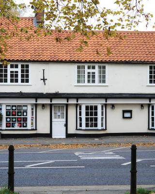 Magpies Restaurant with Rooms