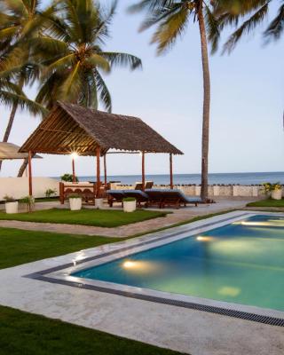 Oasys House - Beautiful Private Beach Front Home