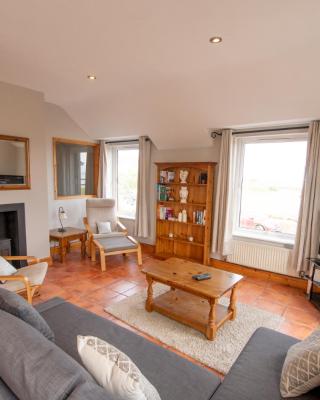 3 Fishery Cottages - 2 Bedroom house close to town