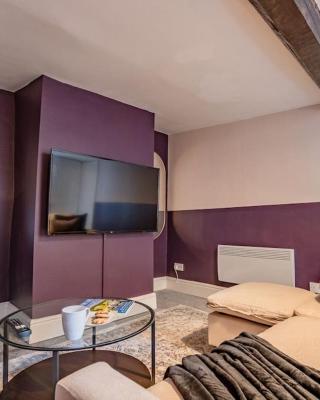 Host & Stay - Chandan Court Apartment