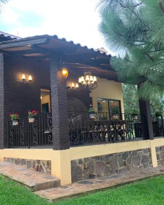 Cabaña No.6 Puerta del Bosque Mazamitla.