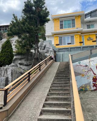 Moonlight Hill Guesthouse