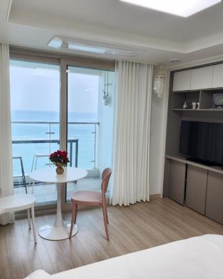 Sokcho Summitbay 1701 "Ocean View"