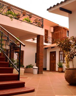 Casa San Martin Suites