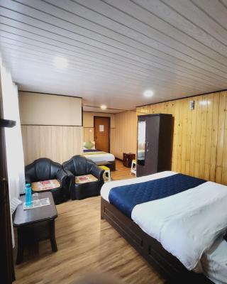 Veronica Alpina Mountain View Homestay