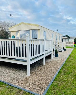 Shell Beach Holiday Home Mersea Coopers Beach