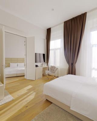 Lanterna Rooms City Center