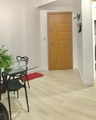 Ap no centro com ar condicionado e Garagem Coberta