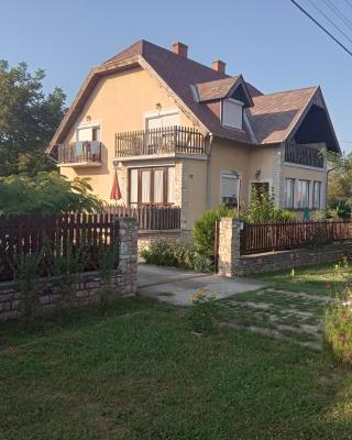 SZIESZTA APARTMAN