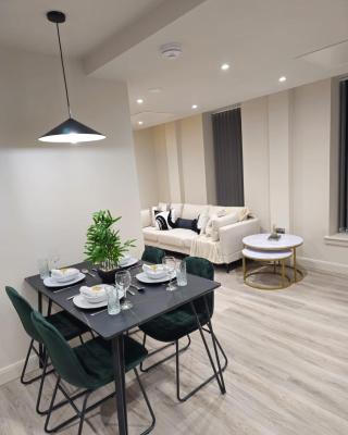 Luxury Serviced Penthouse - City Centre - En Suite Bedrooms - Free Netflix