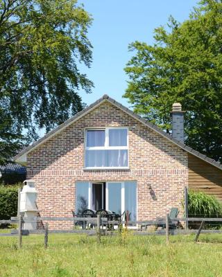 Picture perfect Holiday Home in Sourbrodt with Garden BBQ