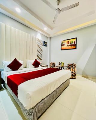 Hotel NASHA Unit By Worth New Delhi