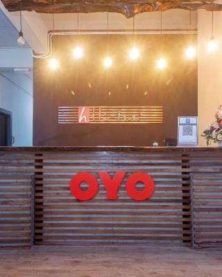 OYO 90094 Hi Inn 3