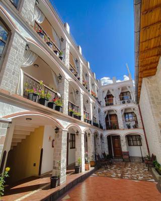 Golden Rest Latacunga