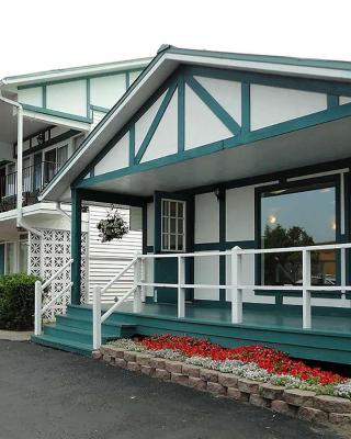 Super 8 by Wyndham Gananoque - Country Squire Resort