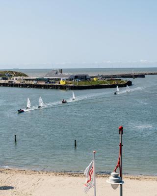 BizStay Harbour III Scheveningen Apartments