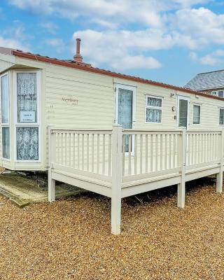 6 Berth Caravan For Hire At Lees Caravan Park In Hunstanton Ref 13006l