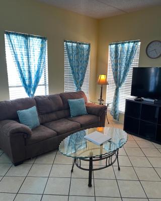 South Padre Island condo is walking distance to the beach, Sleeps 6, Third Floor, 2024 Traveler Award