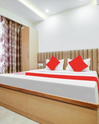 OYO Flagship Dhruva Residency