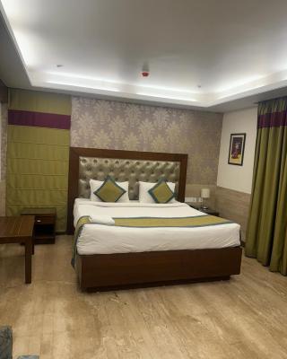 Hotel Luxury Resident - Banjara hills city view with complimentary breakfast