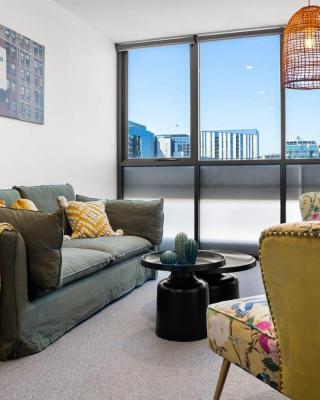 Pure Luxury Modern CBD 1BR Apt ChinaTown Carpark