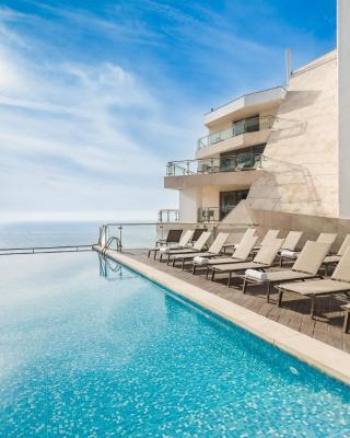 Sesimbra Oceanfront Hotel