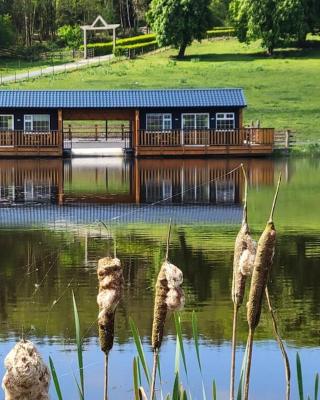 Waterfront Lodges - South Cabin