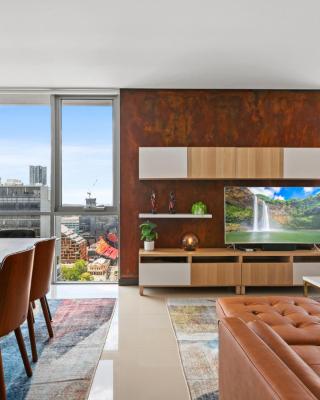 Central 2-Bed with Parking & Stunning Views