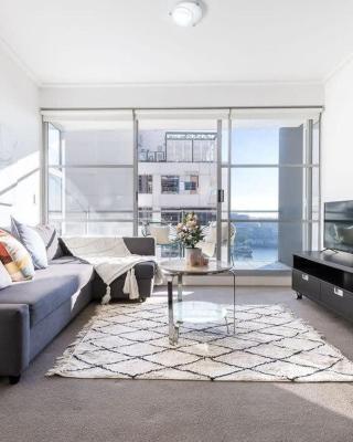 A Comfy 2BR Apt Amazing View of Darling Harbour