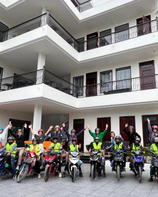 LiLa Inn & Motorbike Tours Ha Giang
