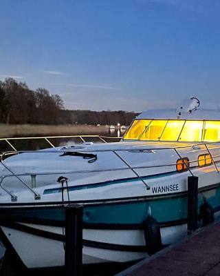 Kuhnle-Tours Hafendorf Müritz