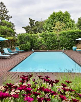 Le Mas de Bertagne studio kitchenette terrasse piscine