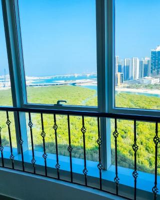 HARF4606 Huge water front 1BR Apt with 2 Sofa Beds in Alreem Island