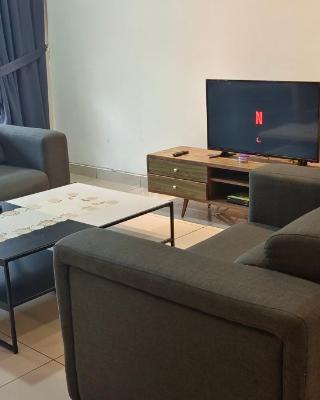 Comfortable House w AC 4 Bedrooms WIFI PS4 near Desaru Beach